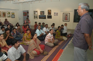Shri. Babu Udupi having a dialogue with audience at Artfest 09, Indiaart Gallery